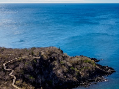 Breeding Center, Tijeretas Hill and Carola Beach Tour